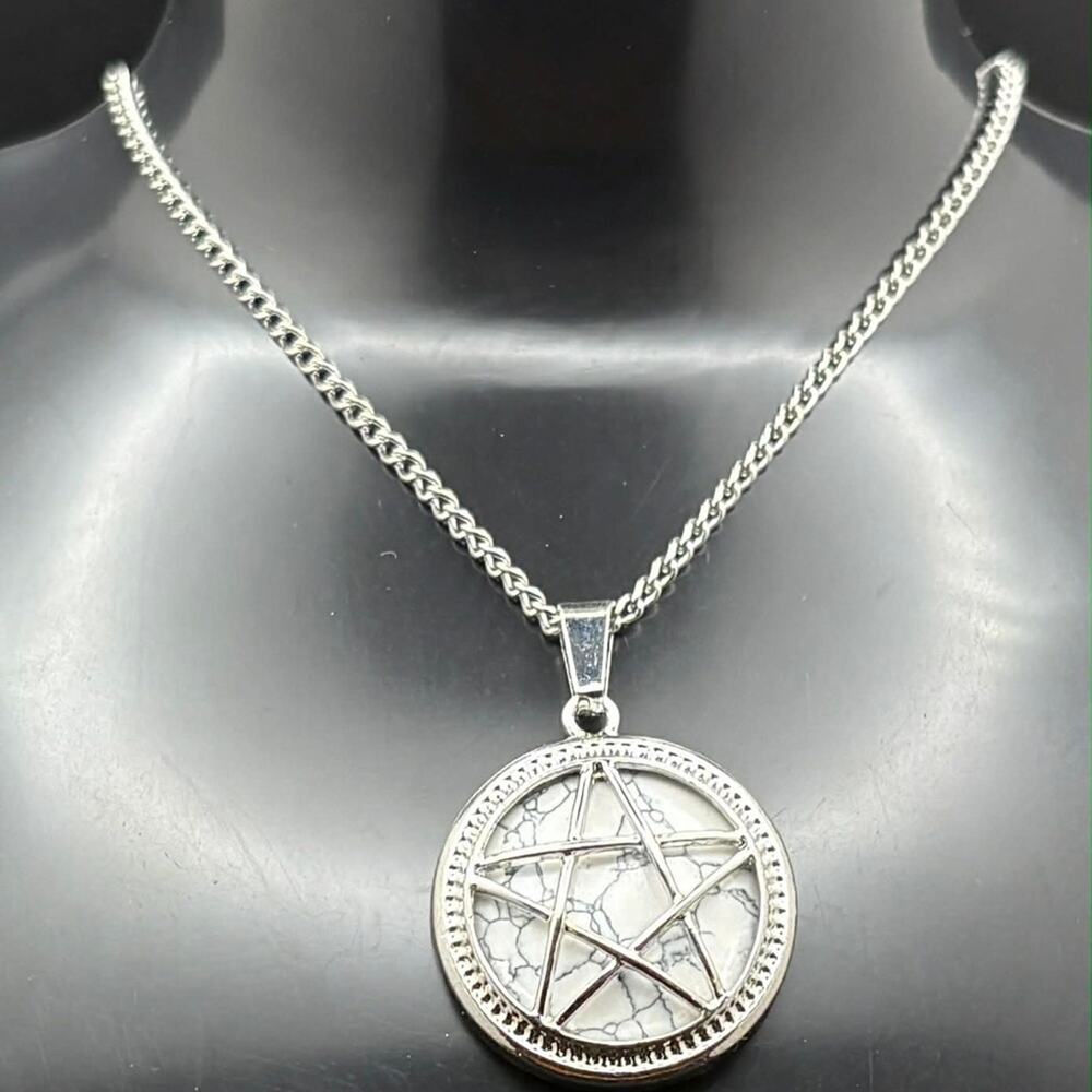 🤍 White Howlite Pentagram Pendant Necklace 🤍